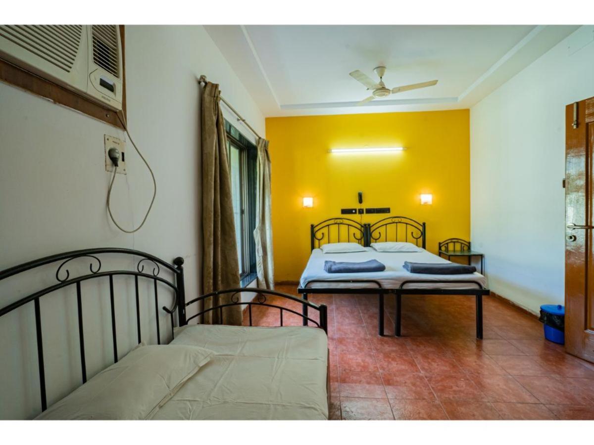 Royal Hills Hotel Pune Bagian luar foto