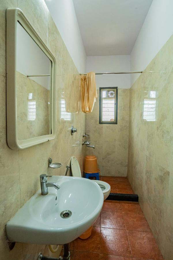 Royal Hills Hotel Pune Bagian luar foto