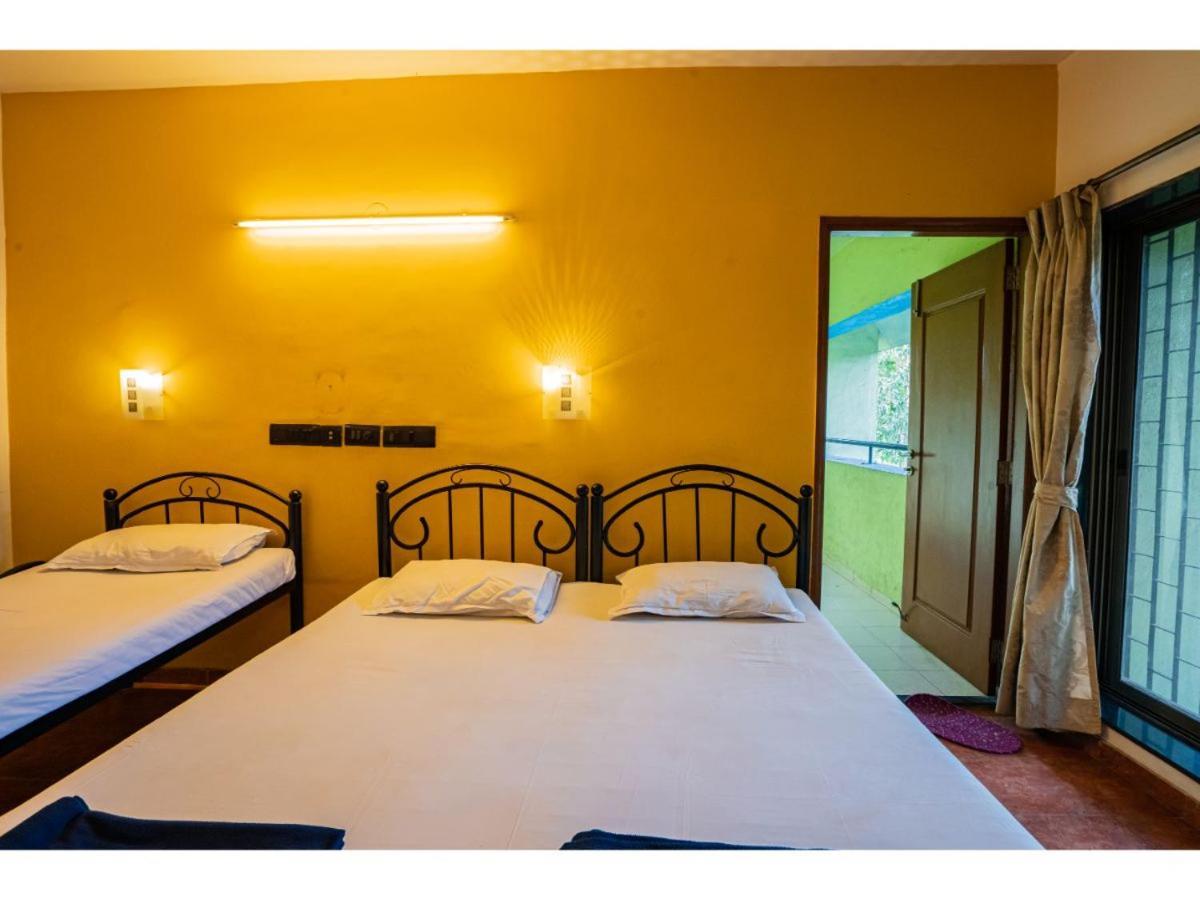 Royal Hills Hotel Pune Bagian luar foto
